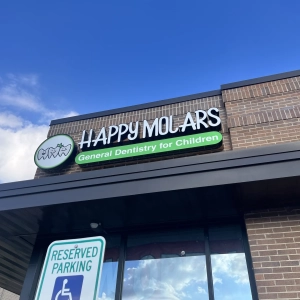 Front sign channel lettering with logo for dentist office